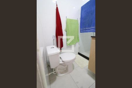 Casa à venda com 90m², 2 quartos e 1 vagaBanheiro da Suíte 2