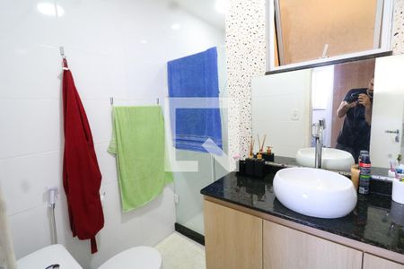 Casa à venda com 90m², 2 quartos e 1 vagaBanheiro da Suíte 2