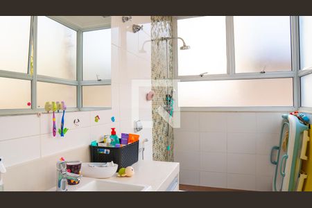 Apartamento à venda com 195m², 3 quartos e 1 vaga Apartamento à venda com 195m², 3 quartos e 1 vagaBanheiro da Suíte 1