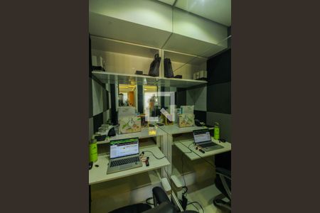 Apartamento à venda com 83m², 2 quartos e 2 vagas Apartamento à venda com 83m², 2 quartos e 2 vagasQuarto