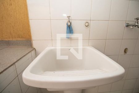 Casa à venda com 149m², 2 quartos e 2 vagas Casa à venda com 149m², 2 quartos e 2 vagasÁrea de serviço, tanque