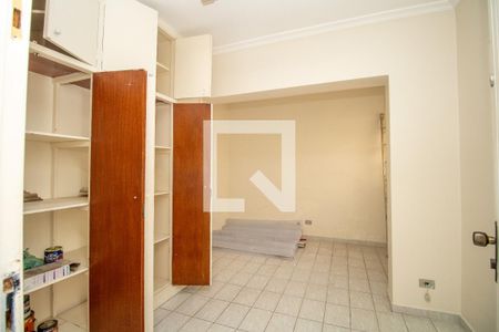 Casa à venda com 149m², 2 quartos e 2 vagas Casa à venda com 149m², 2 quartos e 2 vagasQuarto de serviço