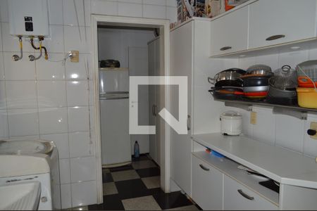 Apartamento à venda com 204m², 4 quartos e 4 vagasÁrea de Serviço