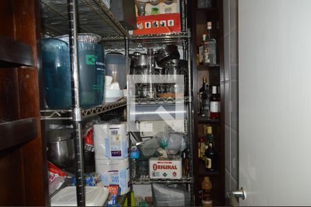 Apartamento à venda com 204m², 4 quartos e 4 vagasDespensa