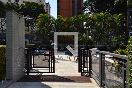 Apartamento à venda com 204m², 4 quartos e 4 vagasPiscina