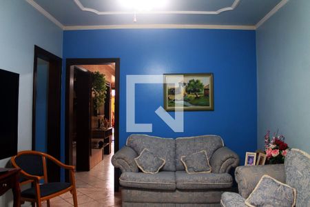 Casa à venda com 340m², 4 quartos e 4 vagas Casa à venda com 340m², 4 quartos e 4 vagasSala