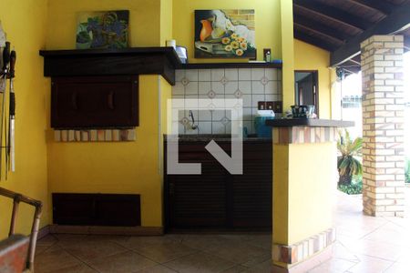 Casa à venda com 340m², 4 quartos e 4 vagas Casa à venda com 340m², 4 quartos e 4 vagasChurrasqueira