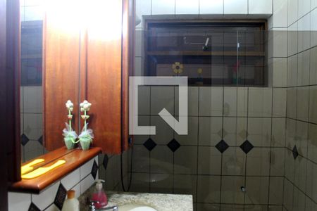 Casa à venda com 340m², 4 quartos e 4 vagas Casa à venda com 340m², 4 quartos e 4 vagasBanheiro