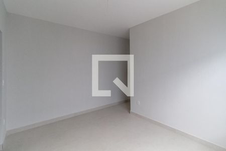 Casa à venda com 180m², 3 quartos e 2 vagas Casa à venda com 180m², 3 quartos e 2 vagasSuíte