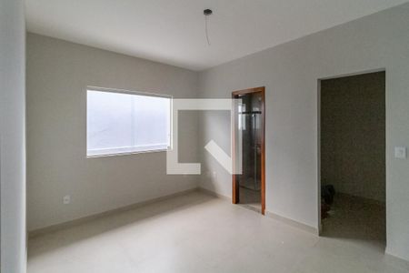 Casa à venda com 180m², 3 quartos e 2 vagas Casa à venda com 180m², 3 quartos e 2 vagasSuíte