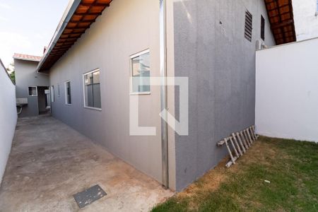 Casa à venda com 180m², 3 quartos e 2 vagasQuintal