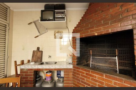 Casa à venda com 300m², 3 quartos e 2 vagasQuintal