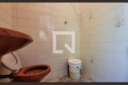 Casa à venda com 300m², 3 quartos e 2 vagasBanheiro Quintal