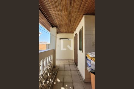 Casa à venda com 300m², 3 quartos e 2 vagasLavanderia 2
