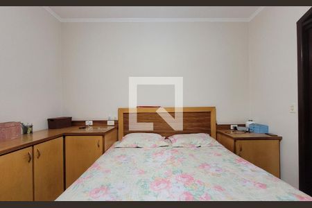 Casa à venda com 300m², 3 quartos e 2 vagasSuíte 2