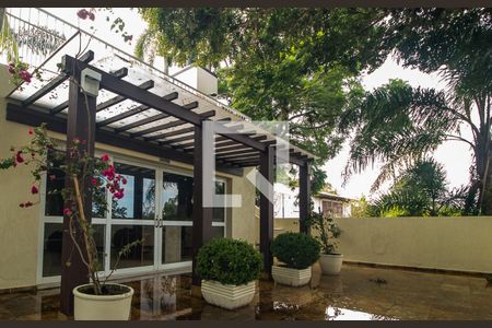 Casa de condomínio à venda com 243m², 4 quartos e 2 vagas Casa de condomínio à venda com 243m², 4 quartos e 2 vagasÁrea comum - Salão de festas