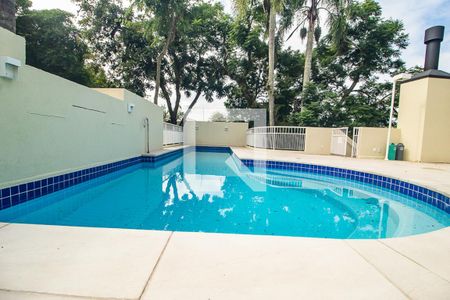 Casa de condomínio à venda com 243m², 4 quartos e 2 vagas Casa de condomínio à venda com 243m², 4 quartos e 2 vagasÁrea comum - Piscina