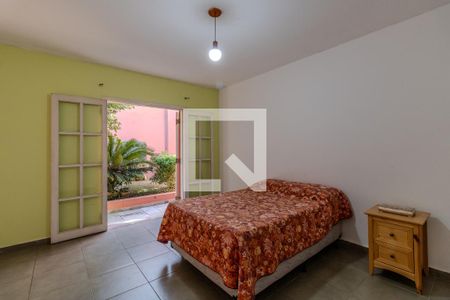 Casa à venda com 600m², 4 quartos e 4 vagas Casa à venda com 600m², 4 quartos e 4 vagasSuite