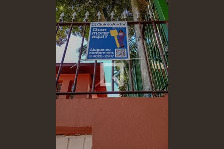 Casa à venda com 600m², 4 quartos e 4 vagas Casa à venda com 600m², 4 quartos e 4 vagasFachada plaquinha