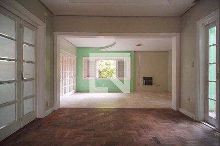 Casa à venda com 324m², 4 quartos e 5 vagas Casa à venda com 324m², 4 quartos e 5 vagasSala 2