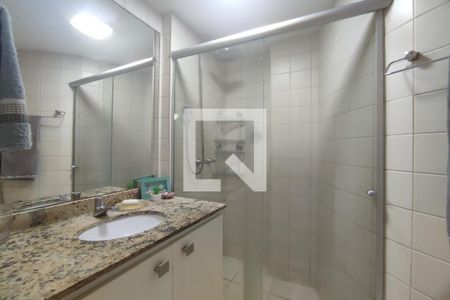 Apartamento para alugar com 108m², 3 quartos e 1 vaga1º Pav - Banheiro da Suite 1