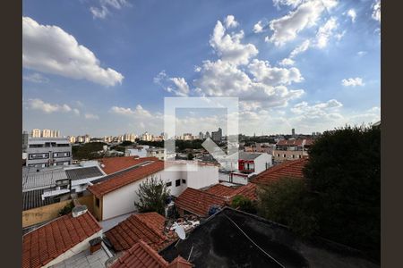 Casa à venda com 239m², 4 quartos e 4 vagas Casa à venda com 239m², 4 quartos e 4 vagasVista da sacada