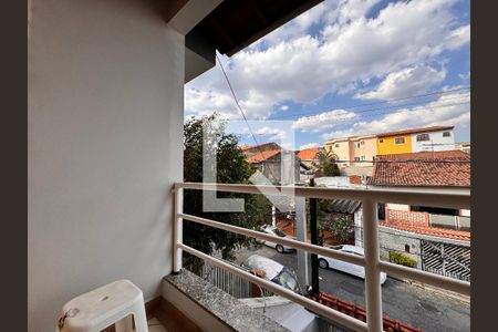 Casa à venda com 239m², 4 quartos e 4 vagas Casa à venda com 239m², 4 quartos e 4 vagasSacada