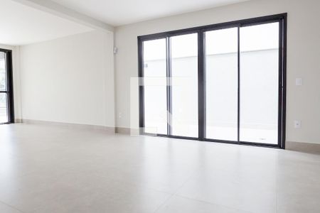 Apartamento à venda com 266m², 4 quartos e 3 vagasSala