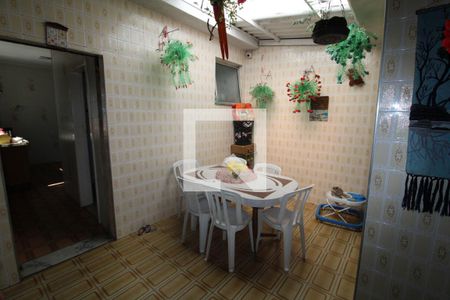 Casa à venda com 300m², 5 quartos e 2 vagasÁrea de Serviço