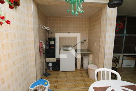 Casa à venda com 300m², 5 quartos e 2 vagasÁrea de Serviço