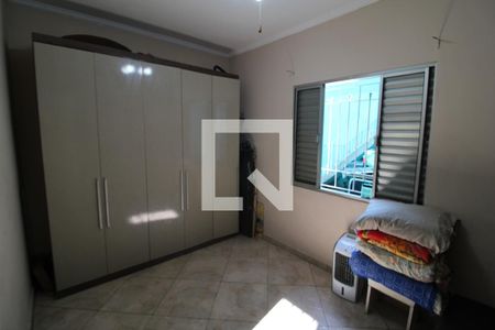 Casa à venda com 300m², 5 quartos e 2 vagasQuarto 4