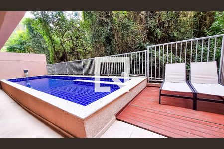 Apartamento à venda com 46m², 2 quartos e 1 vaga Apartamento à venda com 46m², 2 quartos e 1 vagaÁrea comum - Piscina