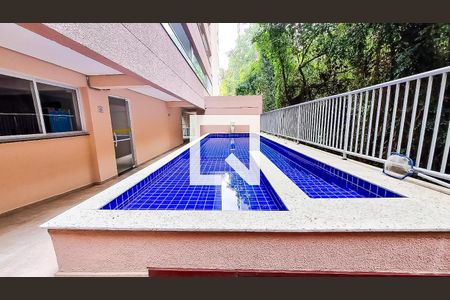 Apartamento à venda com 46m², 2 quartos e 1 vaga Apartamento à venda com 46m², 2 quartos e 1 vagaÁrea comum - Piscina