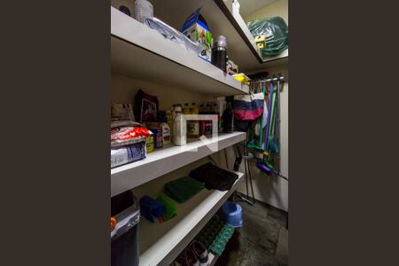 Apartamento à venda com 320m², 3 quartos e 4 vagas Apartamento à venda com 320m², 3 quartos e 4 vagasDespensa
