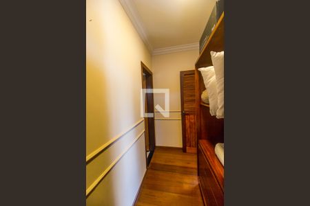 Apartamento à venda com 320m², 3 quartos e 4 vagas Apartamento à venda com 320m², 3 quartos e 4 vagasCloset da suíte 3