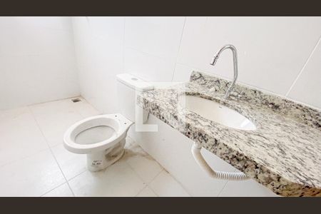 Apartamento à venda com 90m², 2 quartos e 1 vaga Apartamento à venda com 90m², 2 quartos e 1 vagaBanheiro