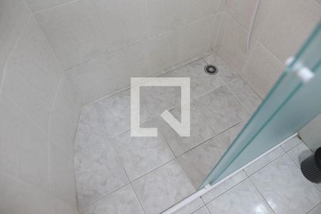 Apartamento à venda com 68m², 2 quartos e 2 vagas Apartamento à venda com 68m², 2 quartos e 2 vagasBanheiro da Suite