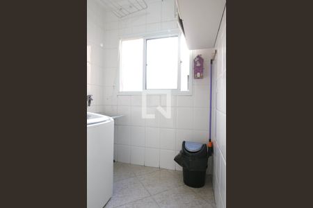 Apartamento à venda com 68m², 2 quartos e 2 vagas Apartamento à venda com 68m², 2 quartos e 2 vagasCozinha e Área de Serviço