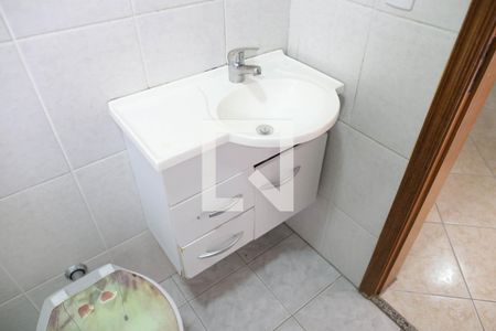Apartamento à venda com 68m², 2 quartos e 2 vagas Apartamento à venda com 68m², 2 quartos e 2 vagasBanheiro da Suite