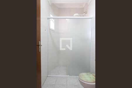 Apartamento à venda com 68m², 2 quartos e 2 vagas Apartamento à venda com 68m², 2 quartos e 2 vagasBanheiro da Suite