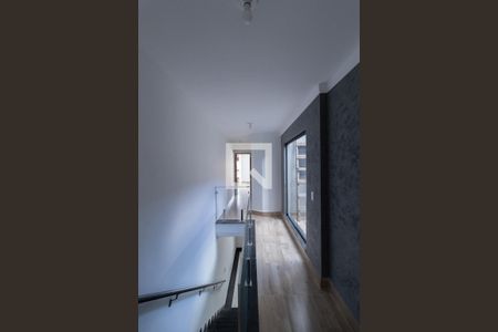 Casa à venda com 130m², 4 quartos e 2 vagas Casa à venda com 130m², 4 quartos e 2 vagasCorredor