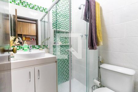 Casa à venda com 5000m², 4 quartos e 5 vagas Casa à venda com 5000m², 4 quartos e 5 vagasBanheiro Quarto 2