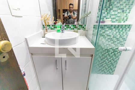 Casa à venda com 5000m², 4 quartos e 5 vagas Casa à venda com 5000m², 4 quartos e 5 vagasBanheiro Quarto 2