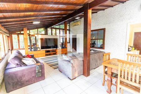 Casa à venda com 5000m², 4 quartos e 5 vagas Casa à venda com 5000m², 4 quartos e 5 vagas Andar Superior Sala 3