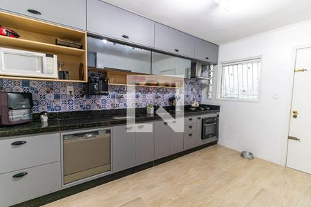 Casa à venda com 5000m², 4 quartos e 5 vagas Casa à venda com 5000m², 4 quartos e 5 vagas Andar Superior Cozinha