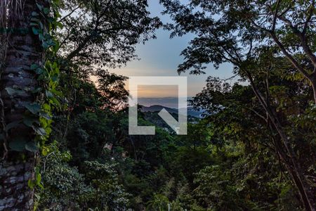 Casa à venda com 5000m², 4 quartos e 5 vagas Casa à venda com 5000m², 4 quartos e 5 vagasÁrea comum