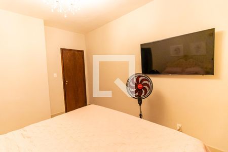 Casa à venda com 5000m², 4 quartos e 5 vagas Casa à venda com 5000m², 4 quartos e 5 vagasQuarto 3