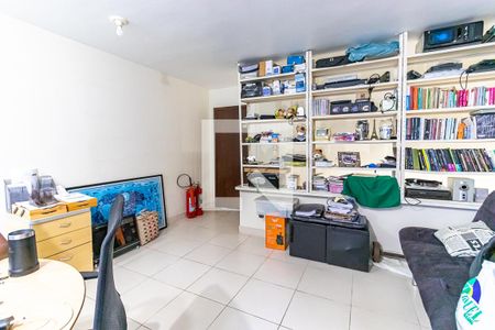 Casa à venda com 5000m², 4 quartos e 5 vagas Casa à venda com 5000m², 4 quartos e 5 vagasÁrea comum