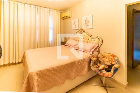 Casa à venda com 5000m², 4 quartos e 5 vagas Casa à venda com 5000m², 4 quartos e 5 vagasQuarto 3