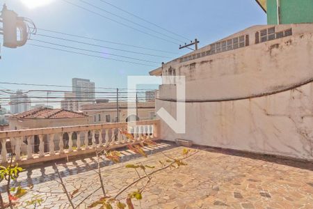 Casa à venda com 310m², 4 quartos e 2 vagas Casa à venda com 310m², 4 quartos e 2 vagasÁrea externa